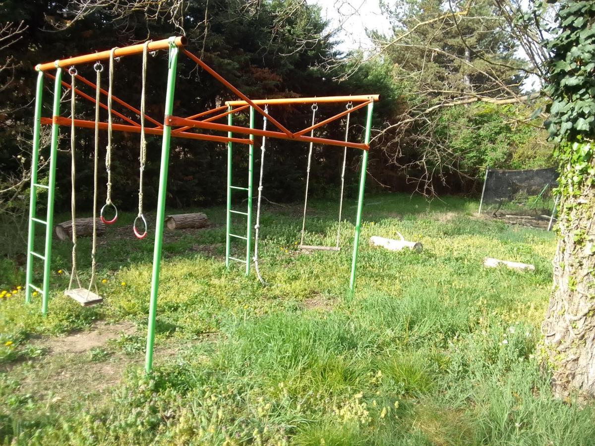 Les Favouilles - Gite & Chambres D Hotes Dauphin Exterior photo
